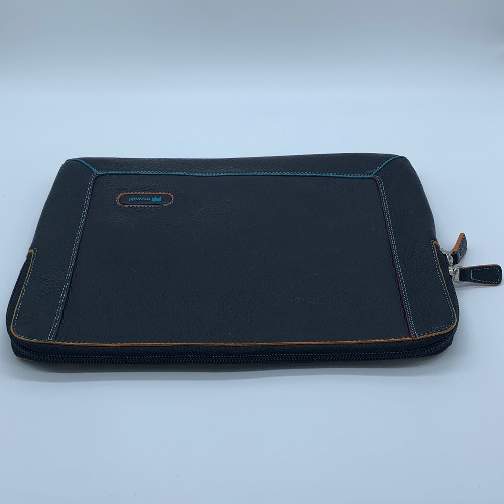 MYWALIT IPAD LEATHER ZIP AROUND CARRY CASE.